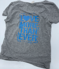 Load image into Gallery viewer, LMTE - Grey &amp; Blue Women&#39;s Tee - Size Large

