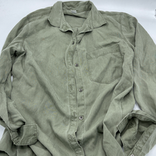 Load image into Gallery viewer, LMTE - Women&#39;s Military Green button down - Size Medium
