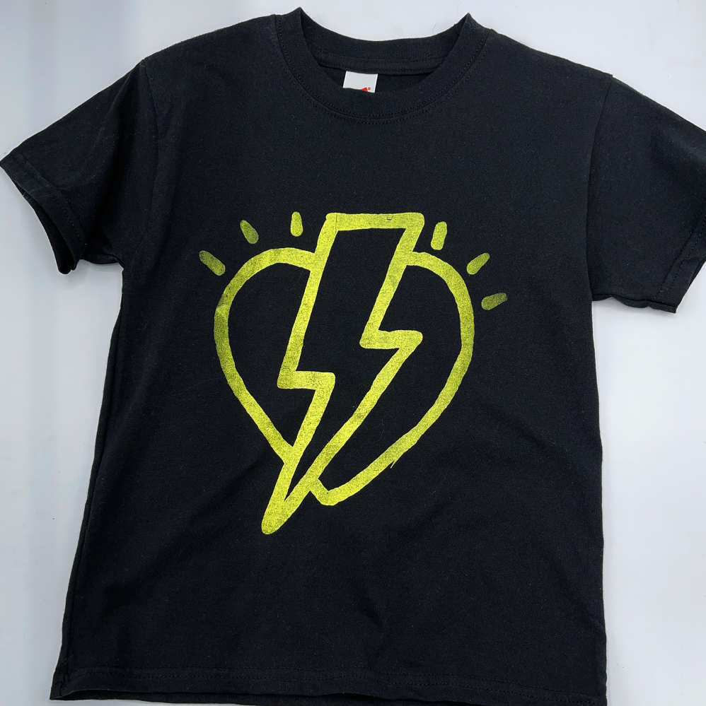LMTE - Kids Powered by Love Tee - Size Youth Small